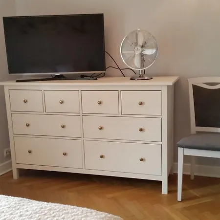Old Town Art Apartment *